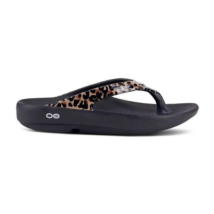 OOFOS OOlala Thong Sandal
